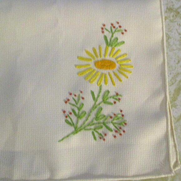 Set Of 4 Cream Linen Placemats Embroidered Cattails & Daisies 18" X 12" Vintage - Picture 4 of 4